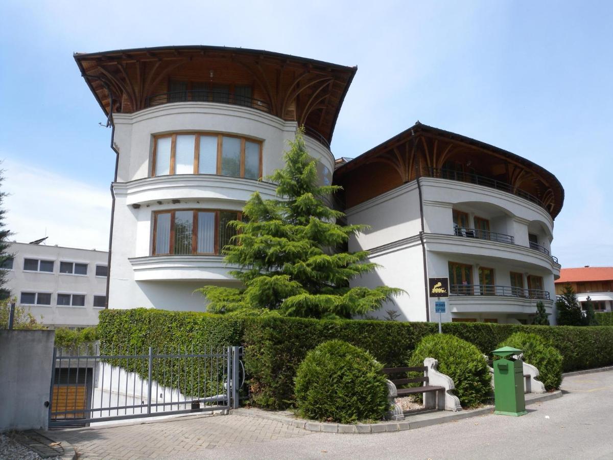 Apartment In Balatonlelle/Balaton 19185 Ngoại thất bức ảnh