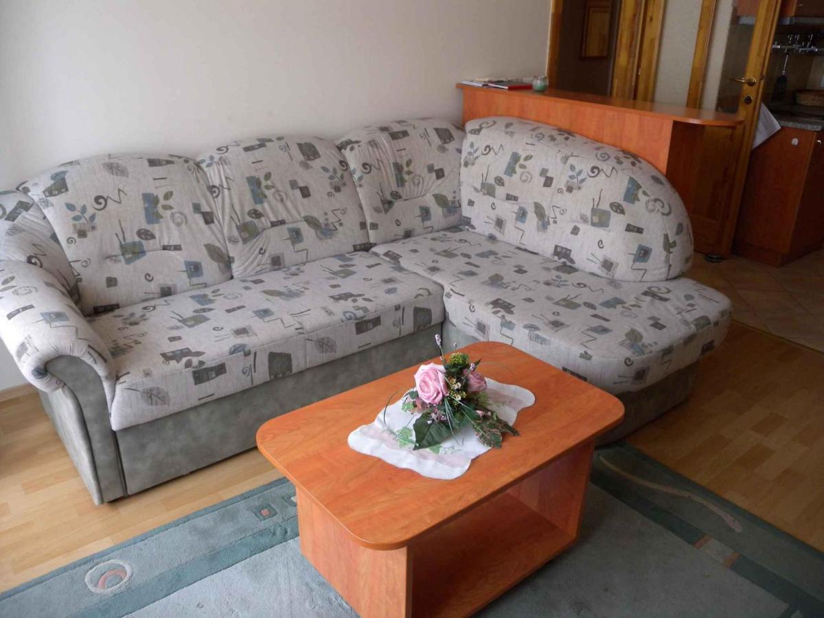 Apartment In Balatonlelle/Balaton 19185 Ngoại thất bức ảnh